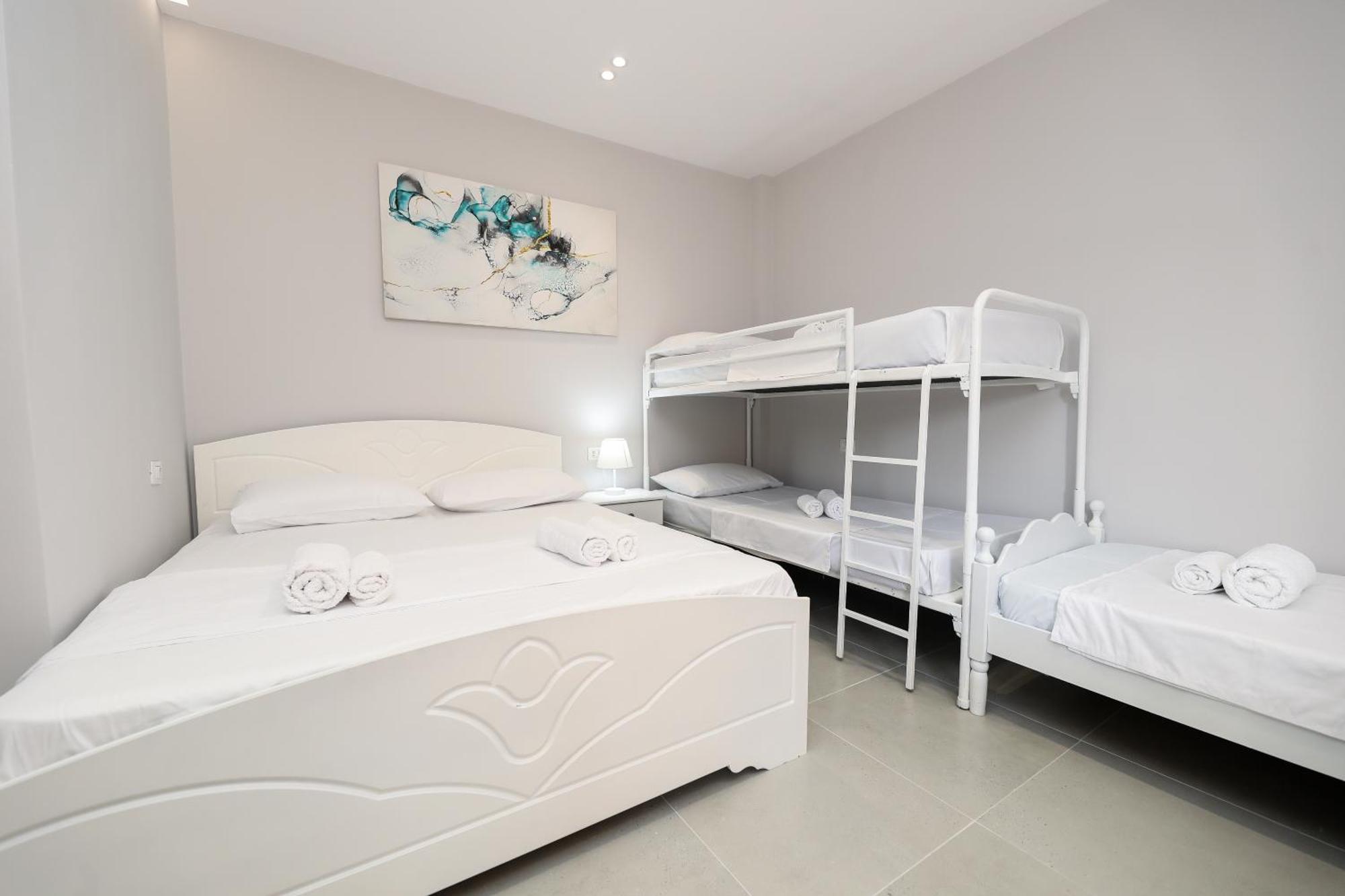 Vila Feliz - Premium Rooms With Free Private Parking Vlore Luaran gambar
