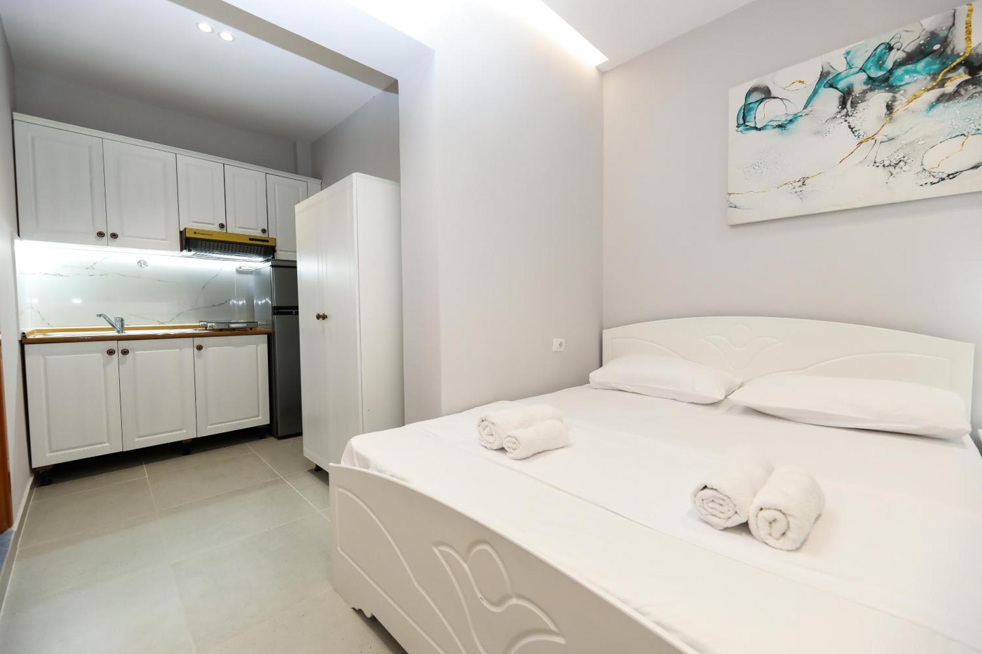 Vila Feliz - Premium Rooms With Free Private Parking Vlore Luaran gambar