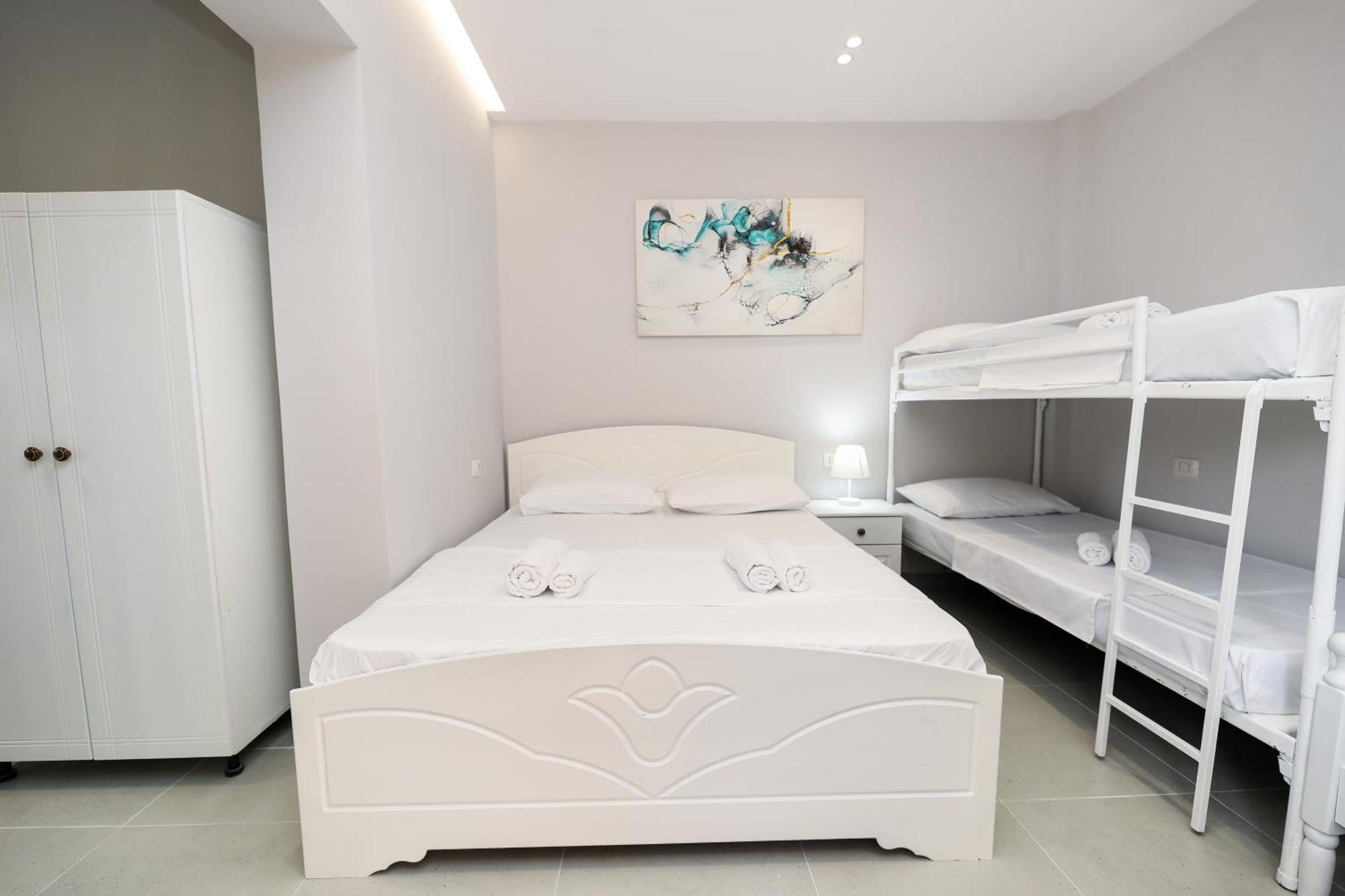 Vila Feliz - Premium Rooms With Free Private Parking Vlore Luaran gambar