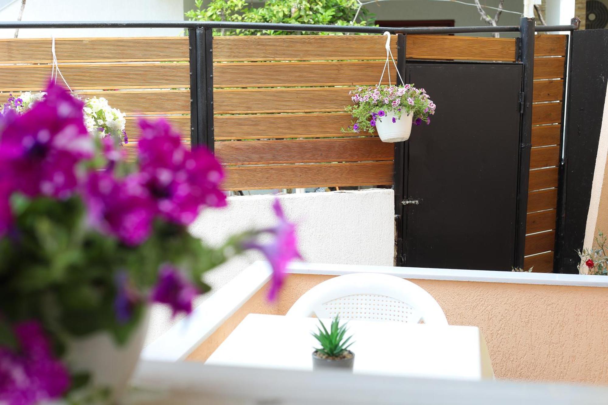 Vila Feliz - Premium Rooms With Free Private Parking Vlore Luaran gambar