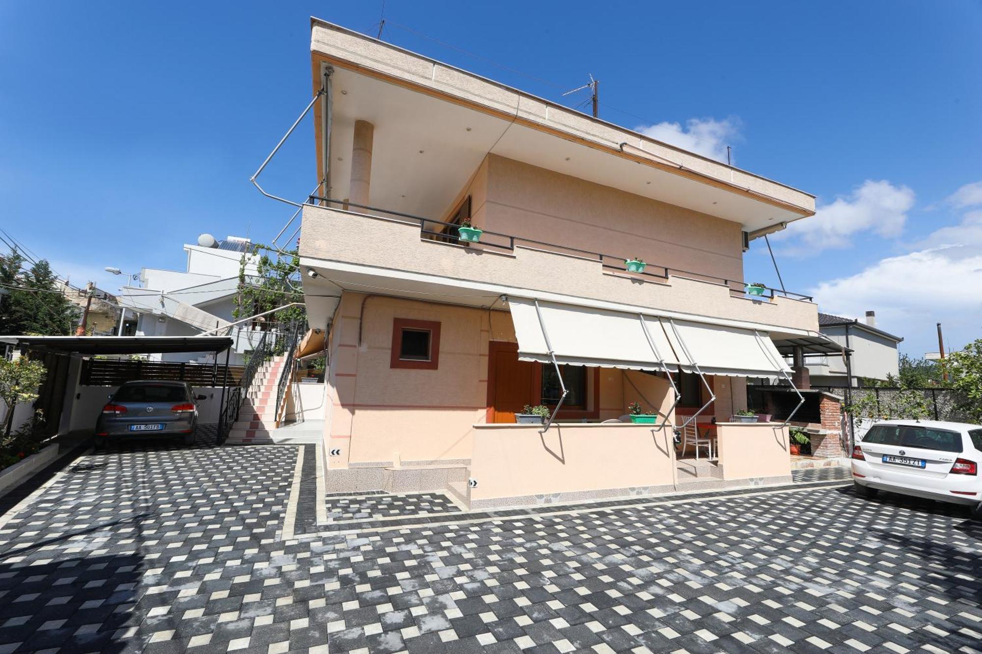 Vila Feliz - Premium Rooms With Free Private Parking Vlore Luaran gambar