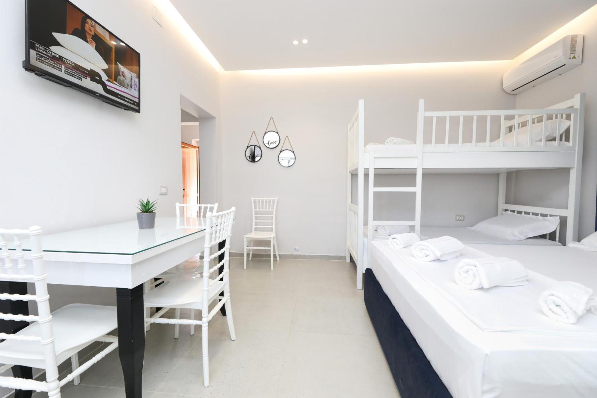 Vila Feliz - Premium Rooms With Free Private Parking Vlore Luaran gambar